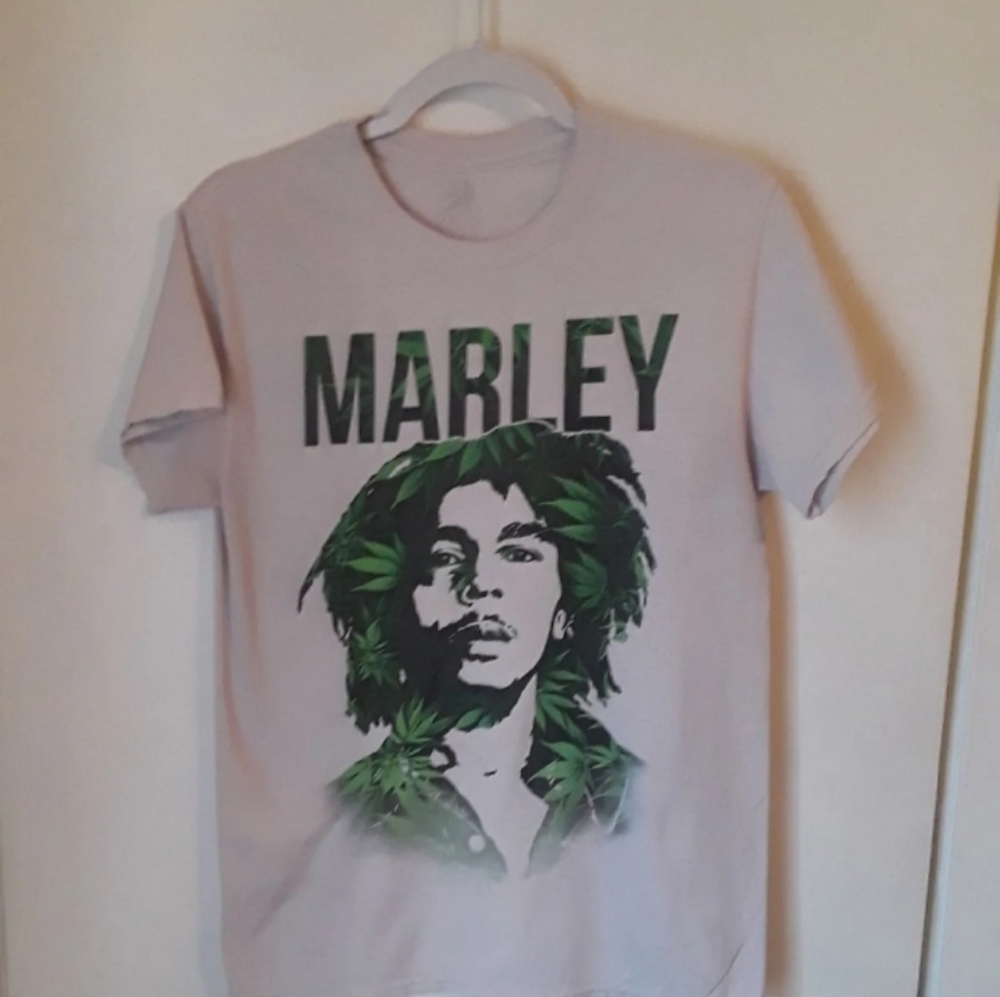 Bob marley shirt